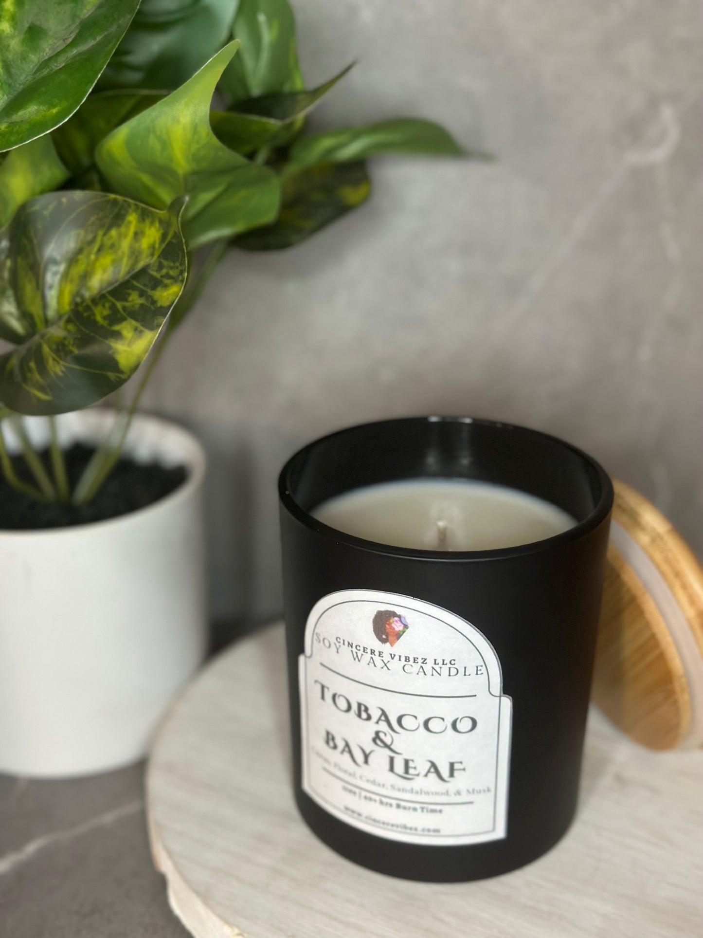 Tobacco & Bay Leaf: Soy Candle