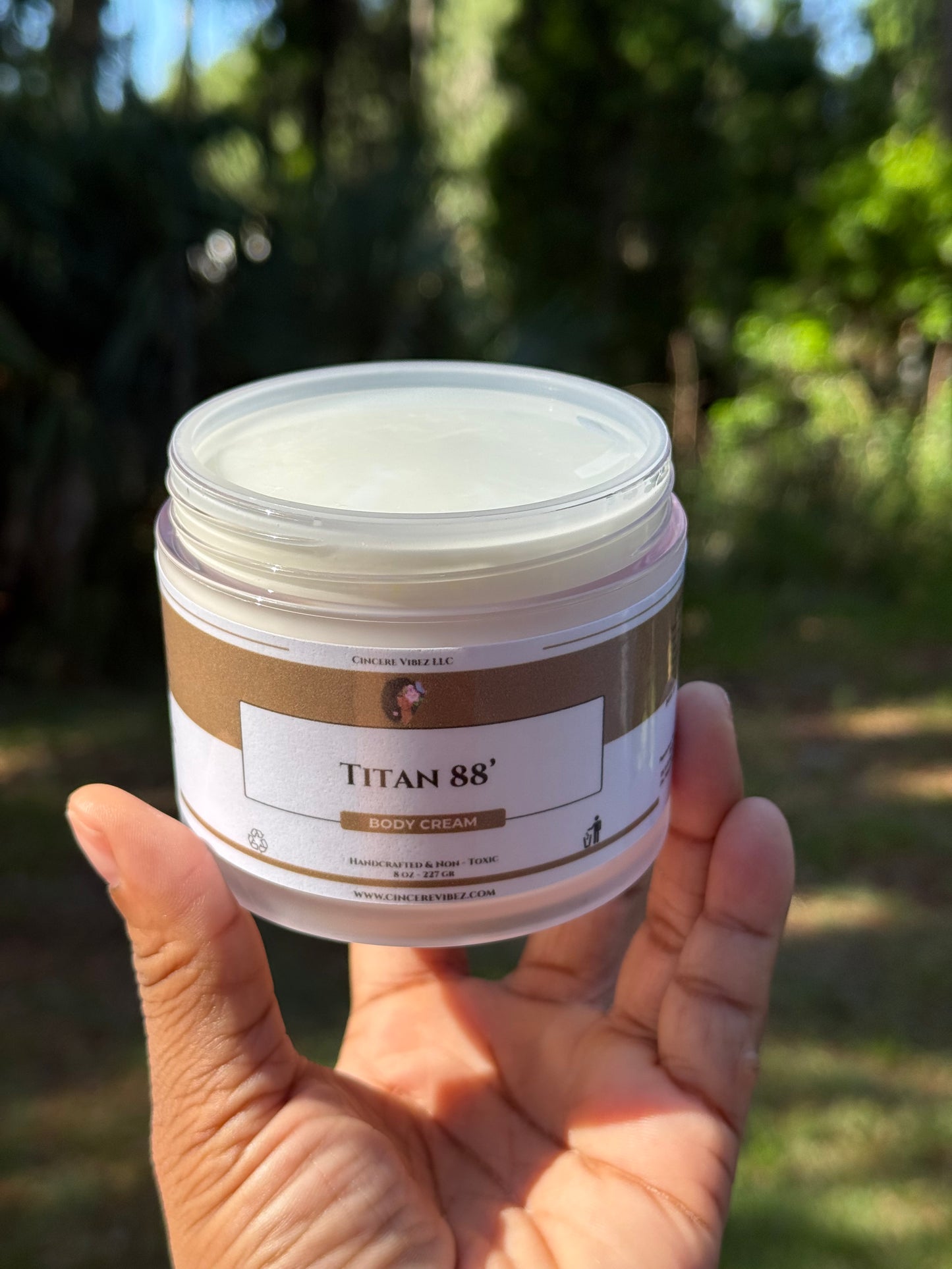 Titan 88’ : Moisturizing Body Cream